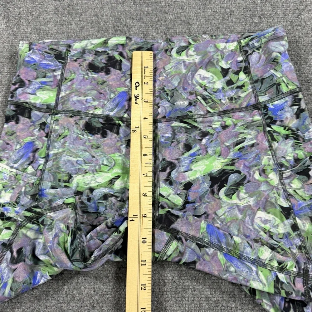 Lululemon Fast And Free Short Womens Size 10 Rabid Flourish Multi Nulux Biker
